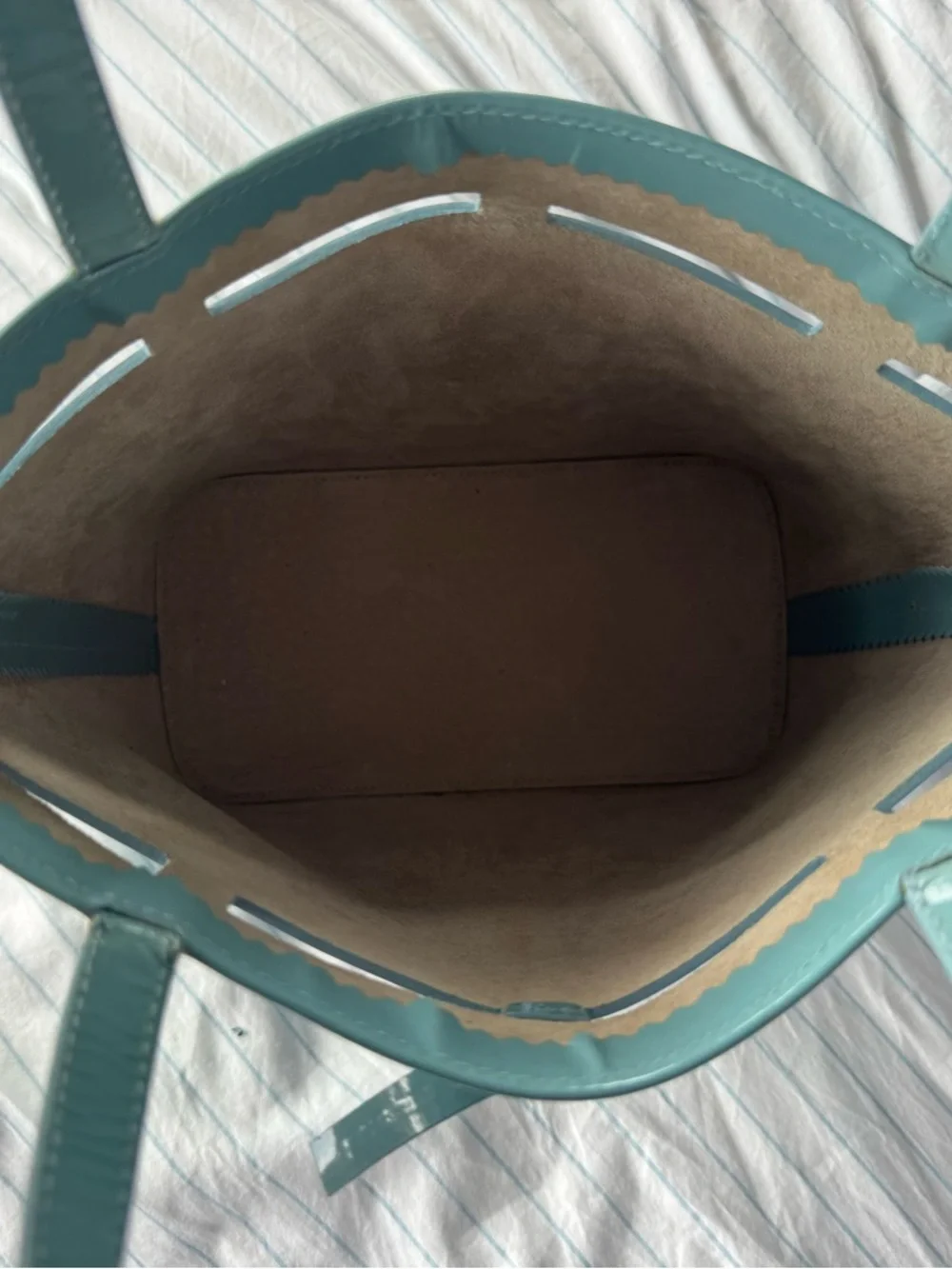 Kate Spade Robinegg Blue Bucket Bag - Picture 4 of 4